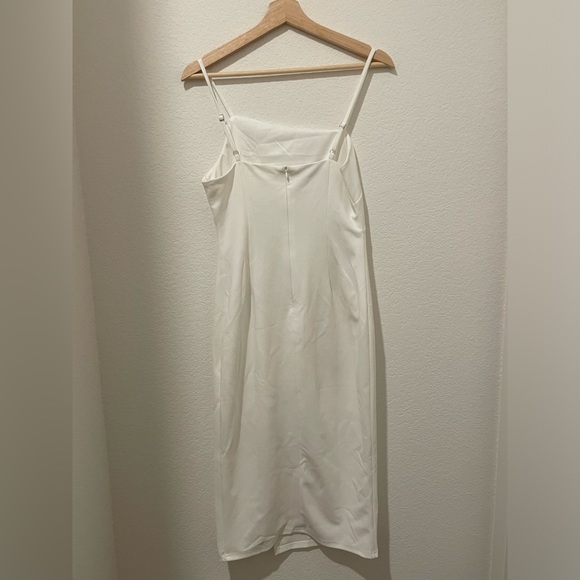 White midi dress with slit - Picture 4 of 4